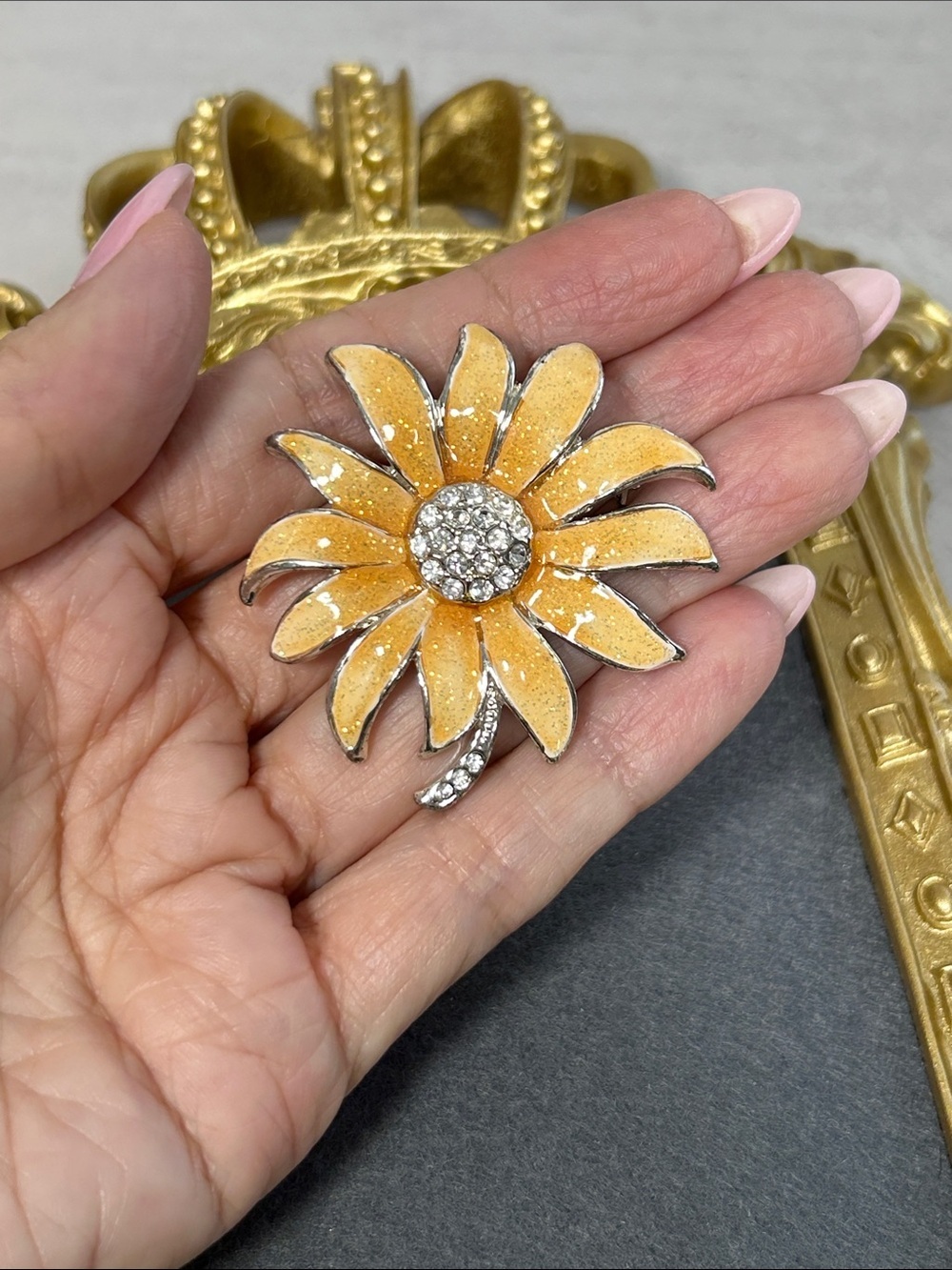 Vintage Peach Enamel Daisy Flower Brooch with Rhinestone Center